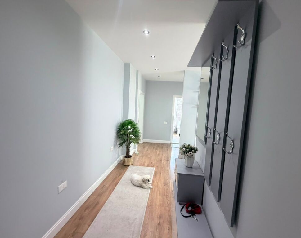 Affittasi Appartamento 2+1+1 Balcone SCUOLA NAIM FRASHERI