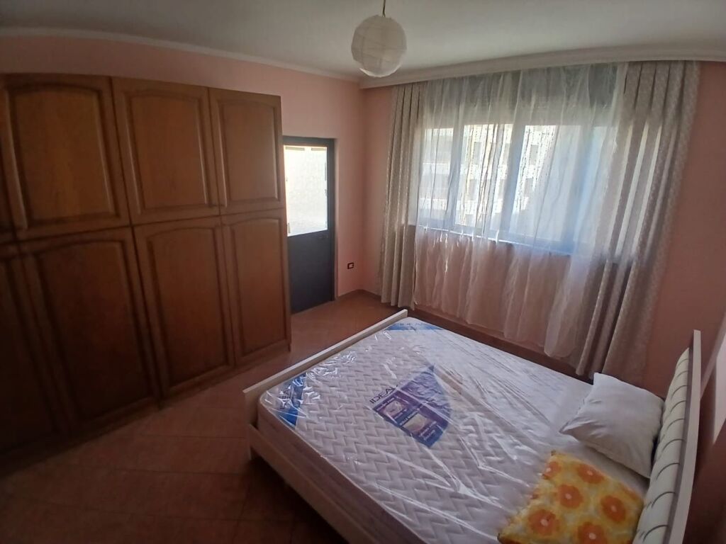 Jepet Me Qera Apartament 2+1+2 Tualete +2 Ballkone