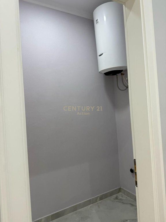 Jepet me Qira Apartament 3+1+2 në Porcelan 750 € /Muaj