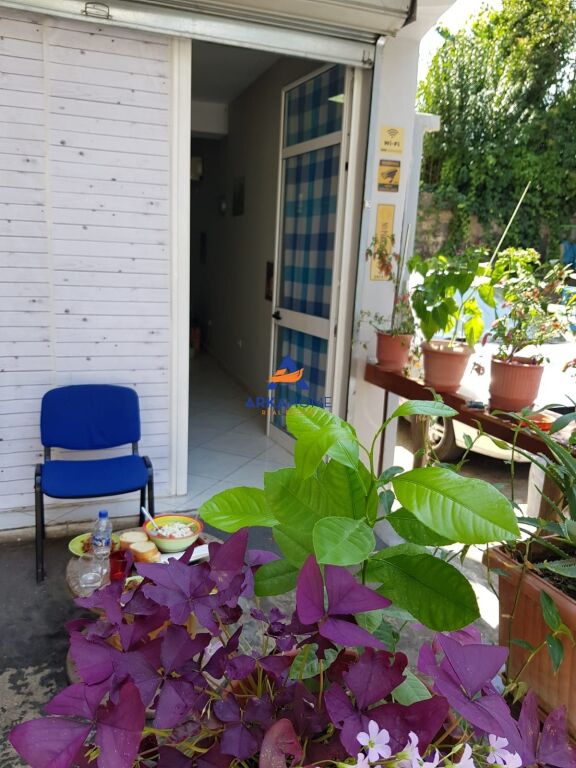 JEPET GARSONIERE ME QERA 50M2 "AFER LIQENIT" 350.000 LEKE