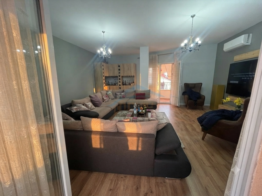 Shitet, Apartament 2+1, Jordan Misja, Tiranë