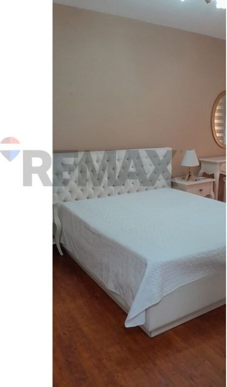 Apartament 2+1+2 me ballkon, Liqeni i Tiranës, Rruga e Kosovarëve, Tiranë.