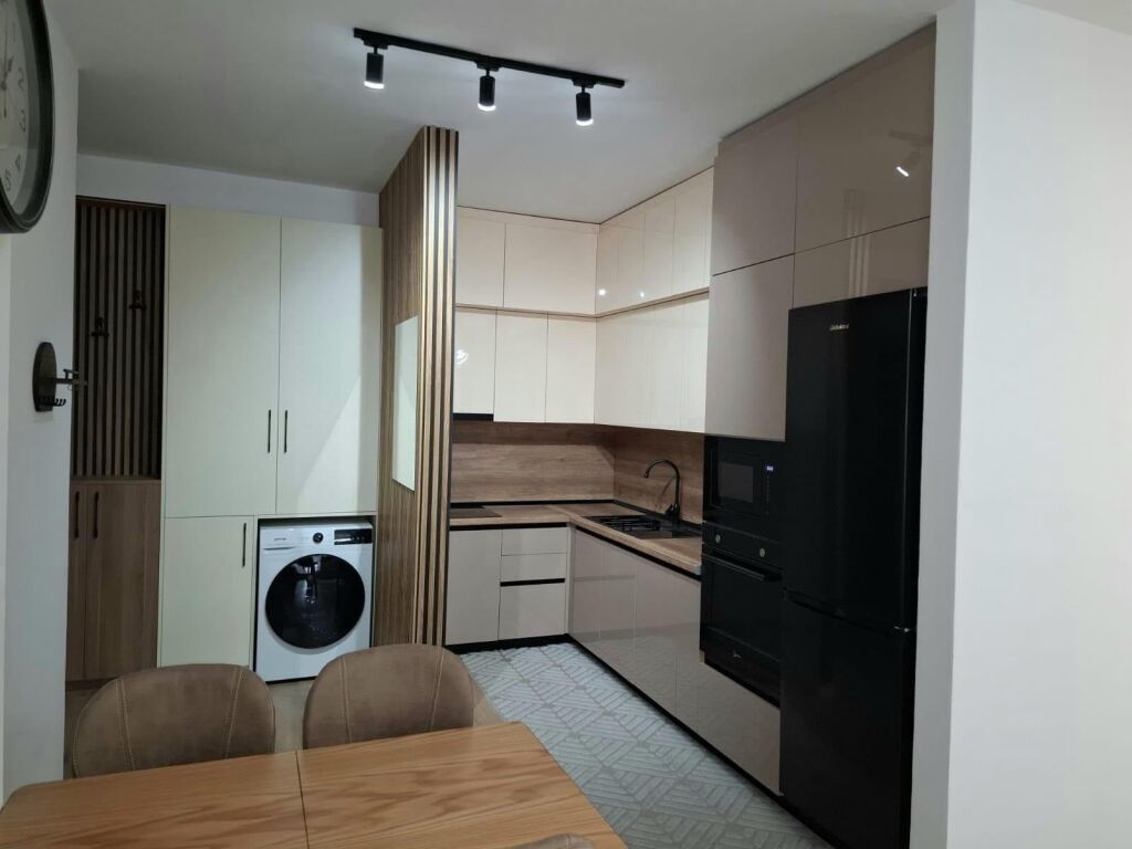 JEPET APARTAMENT ME QERA 2+1, LAPRAKE