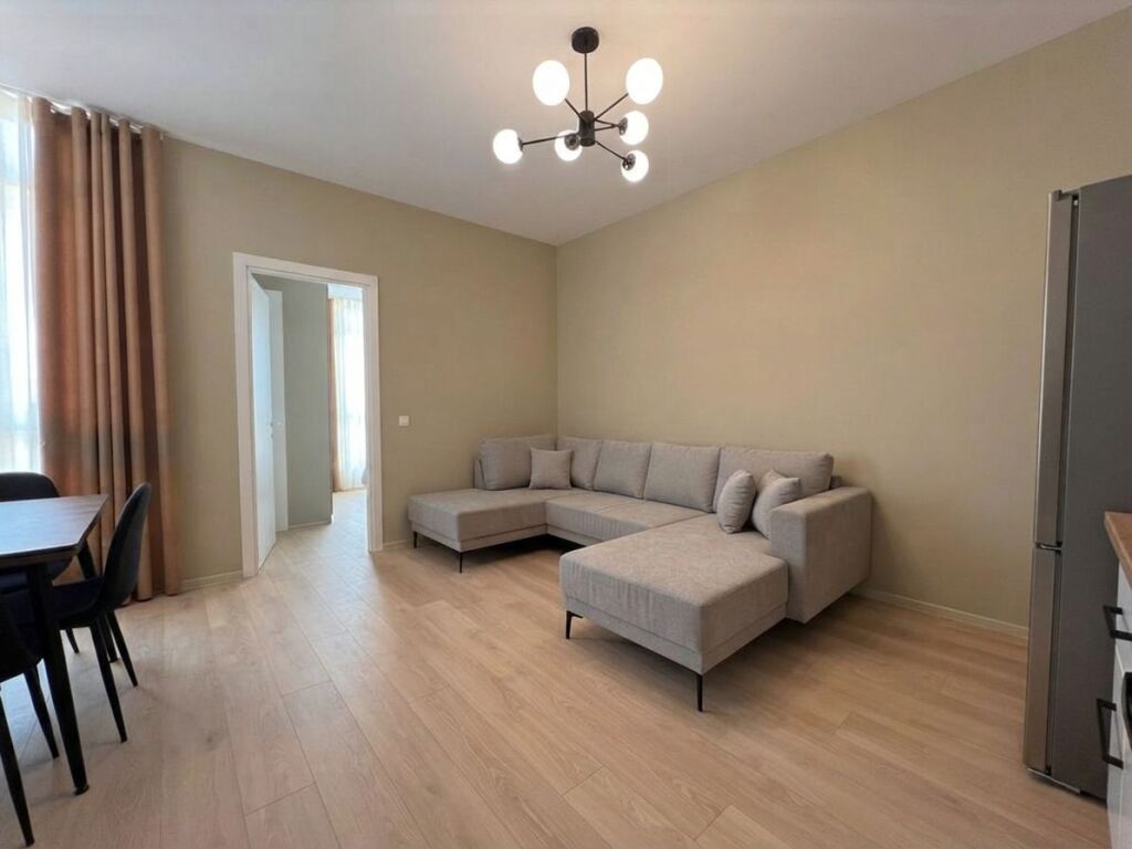 Shitet, Apartament 2+1, Unaza e Re