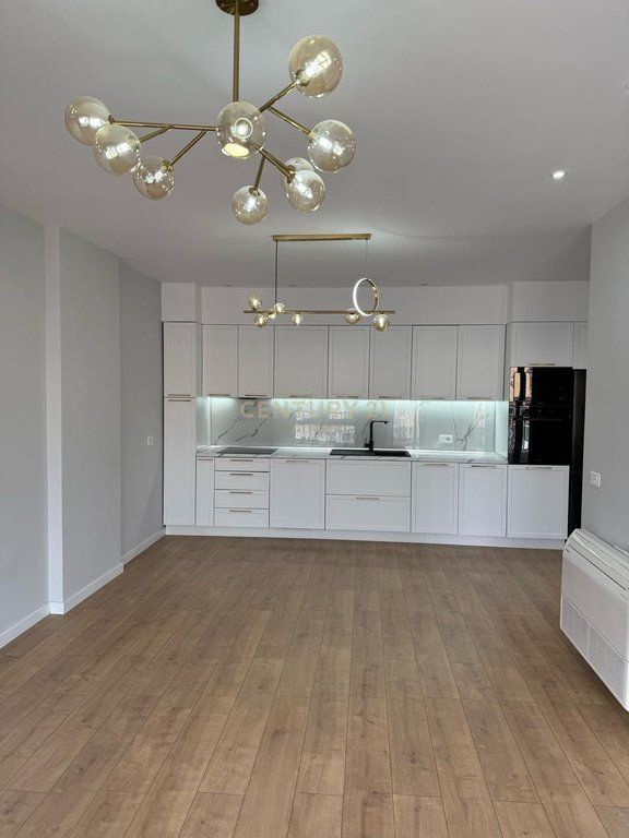 🏡 Appartamento 3+1+2 in affitto a Porcelan