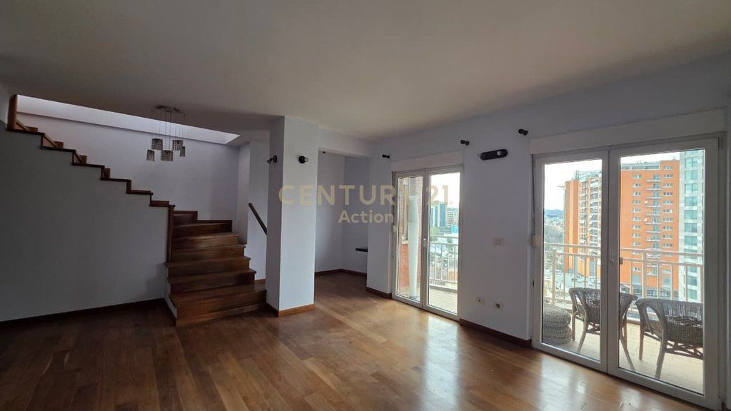 JEPET ME QIRA SUPER DUPLEX 326 M2 TEK RRUGA E ELBASANIT!