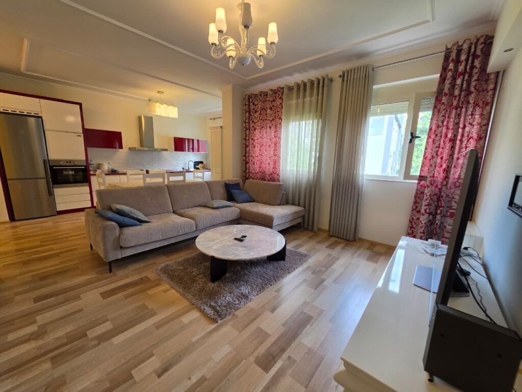🏡 **FOR SALE: 2+1 Apartment with 2 Bathrooms 🚾 &amp; 1 Balcony 📍Liqeni i Thatë – FZ Residence | 105 m² 🌇 | 5th Floor 🔥 | Title Deed | Fully Furnished (€230,000 💸) 🌐**