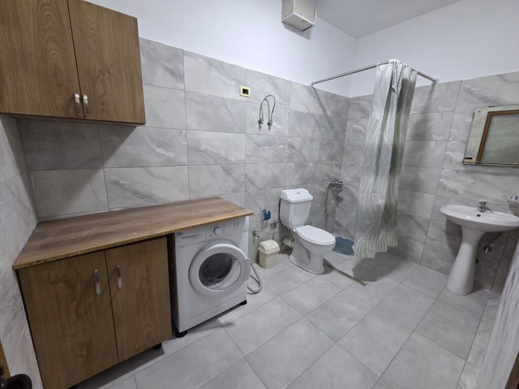 Qera | Vilë 2 + 1 | Rruga Jordan Misja | 450 €/muaj