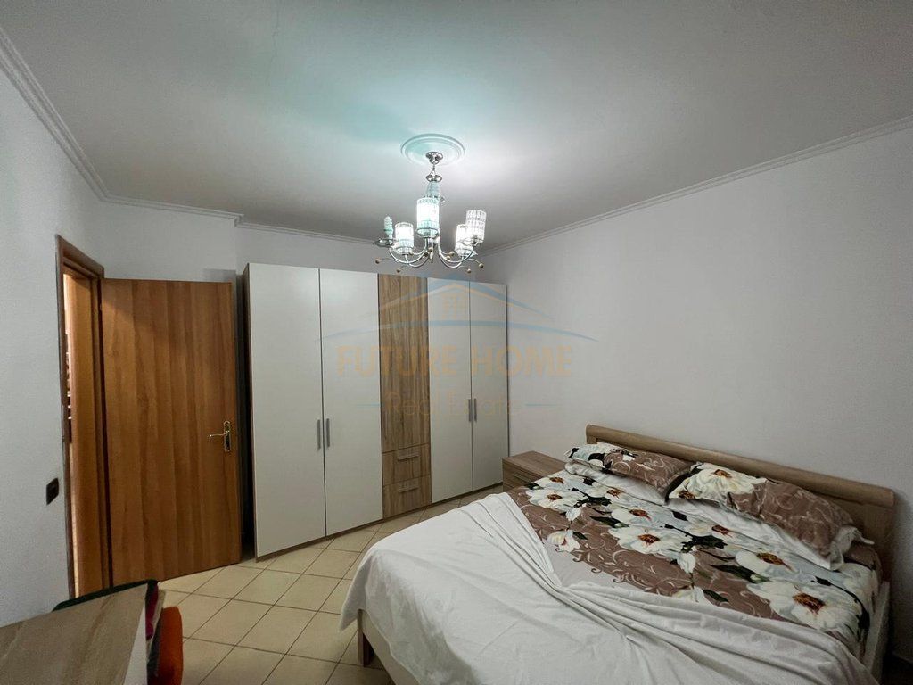 Qira  Apartament 3+1+2 tek Ish Parku (pranë Qendrës Globe)

