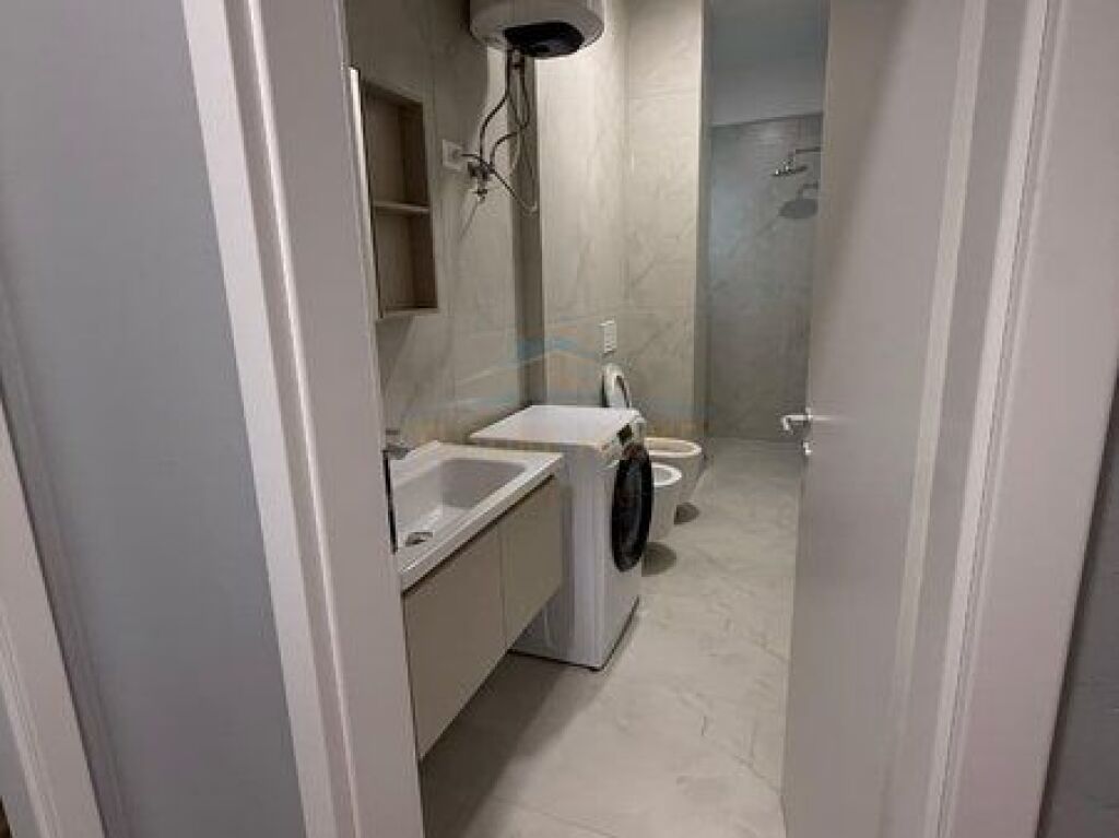Qera, Apartament 1+1, Fresk