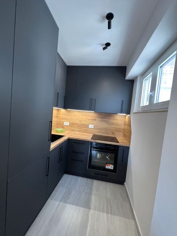 Shitet Apartament 2+1 në Lagjen 17, pranë Ujësjellësit, Durrës