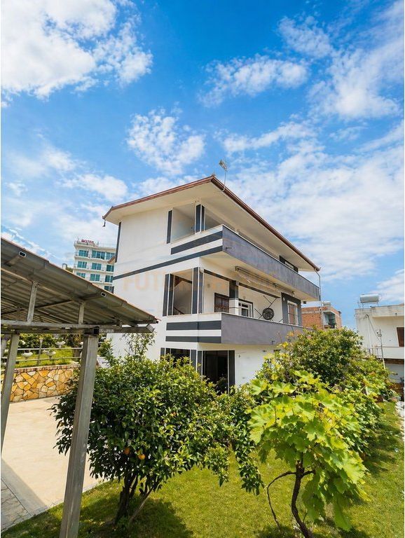 -Vilë me Qera.Arapaj ,Durres
