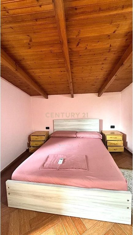 Jepet me qira apartament 3+1+2 tualete tek Vilat Gjermane!