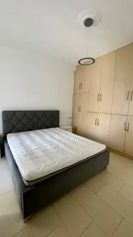 Affitto | Apartament 1 + 1 | Rruga Him Kolli | 800 €/mese