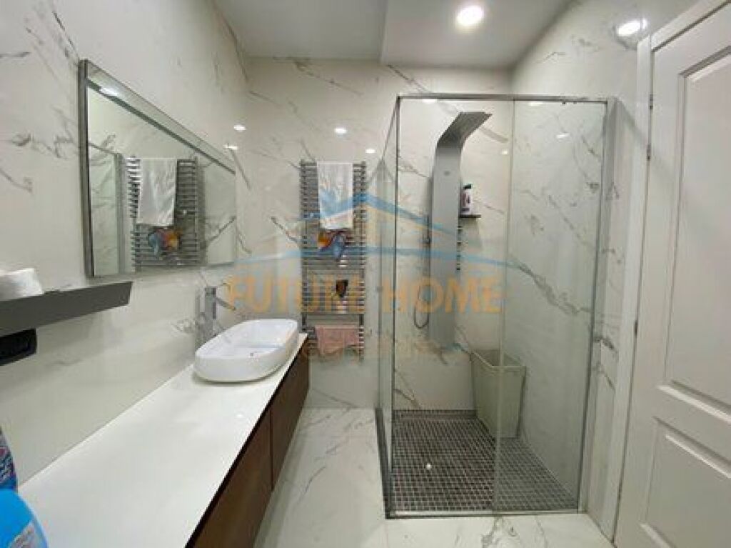 Shitet, Apartament 3+1+2, Kopshti Botanik