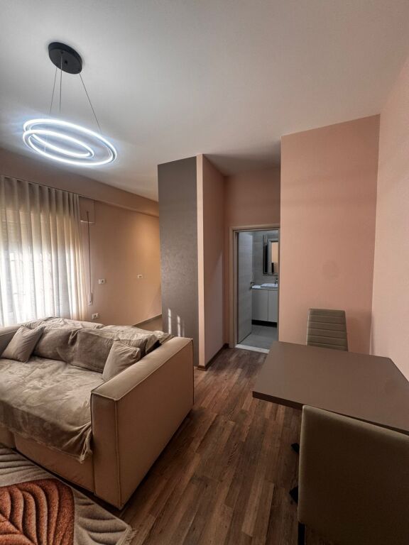 🏡 JEPET ME QERA APARTAMENT 1+1 – FRESK