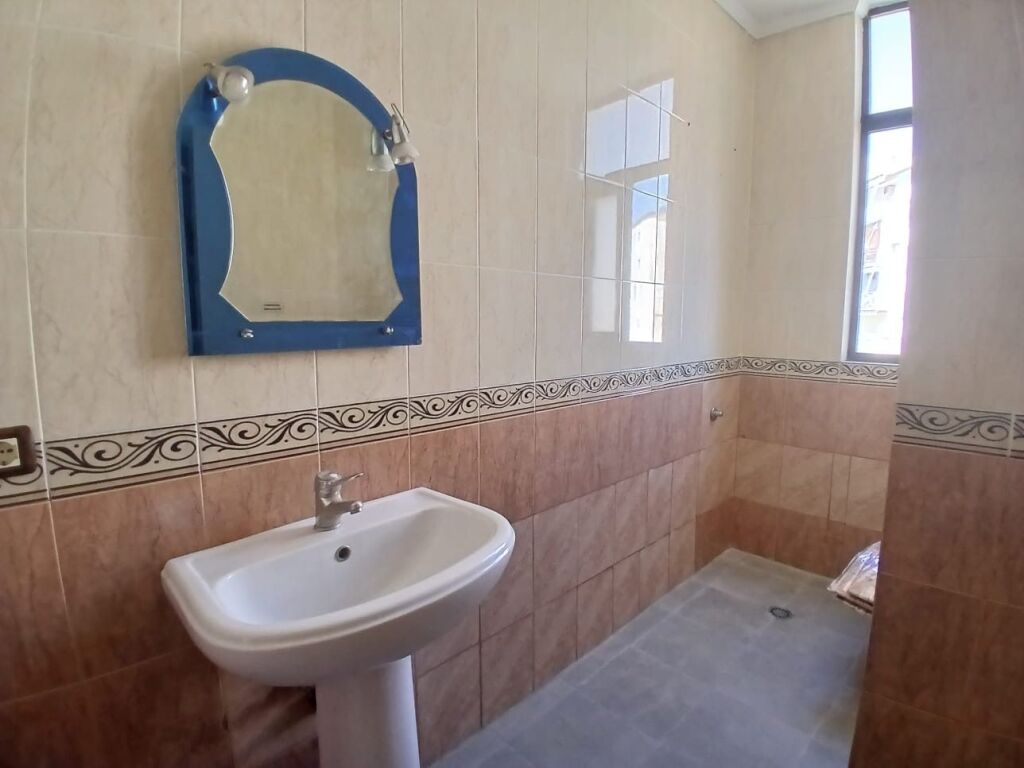 Jepet Me Qera Apartament 2+1+2 Tualete +2 Ballkone