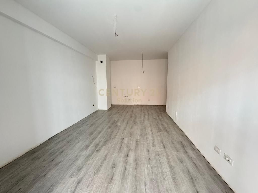 APARTAMENT 2+1+2 TUALETE PER SHITJE PRANE KOMPLEKSIT URBAN GATE 160,000 €