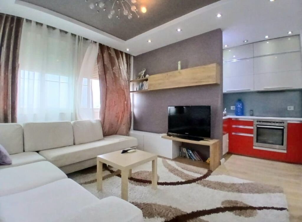 Jepet me qira 2+1 Ali Demi 550 mije leke