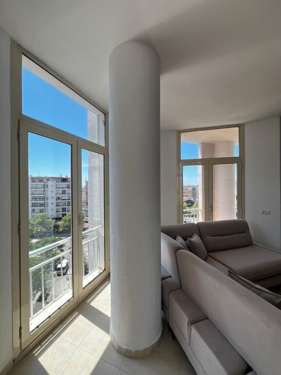 JEPET ME QERA APARTAMENT 2+1+2 PRANE POSTES PLZH, DURRES