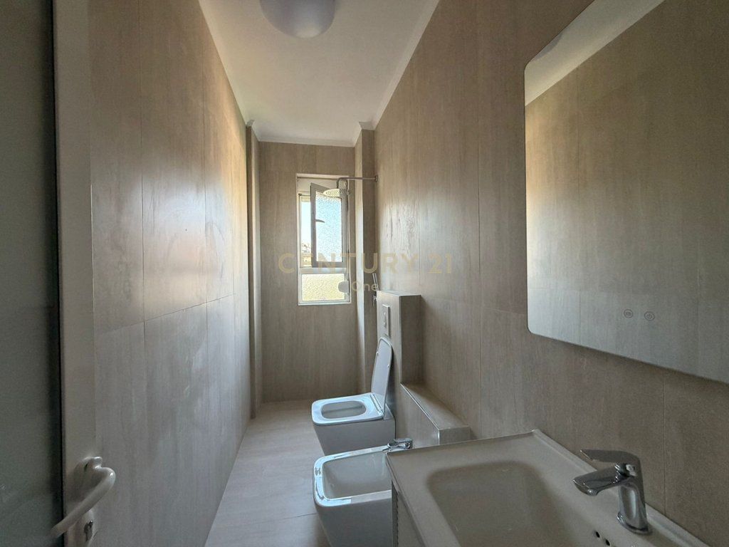 SHITET APARTAMENT 1+1 TEK RRUGA DRITAN HOXHA 128,000 €