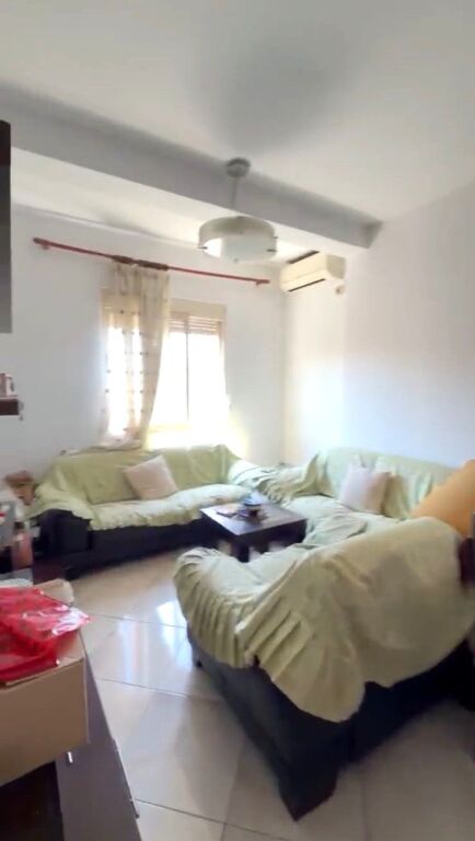 🏢Pas Ish Restorant Durresit, jepet me qera apartament 2+1,i mobiluar.50,000Leke