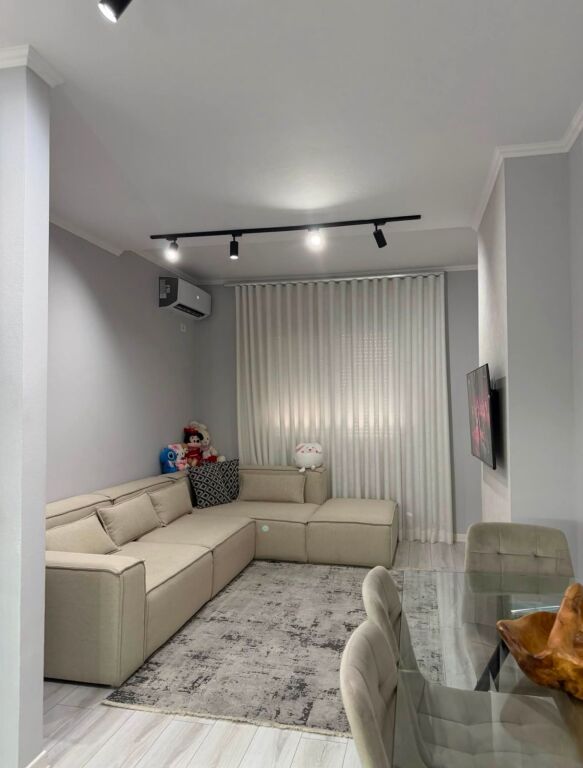 🏡 Apartment 1+1 for sale – Dry Lake, Peti Street 📍