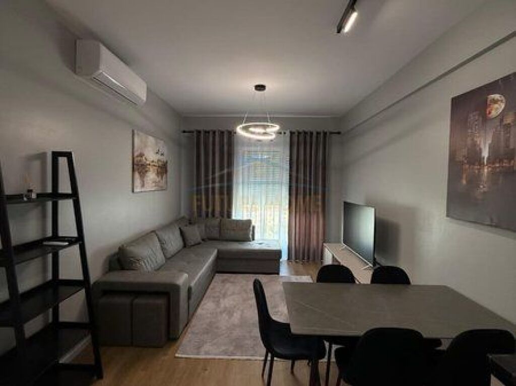 Qera, Apartament 1+1, Fresk