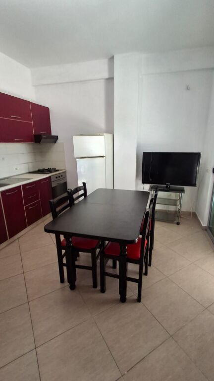 **Apartament me Qira – Eftali Koçi, Durrës**