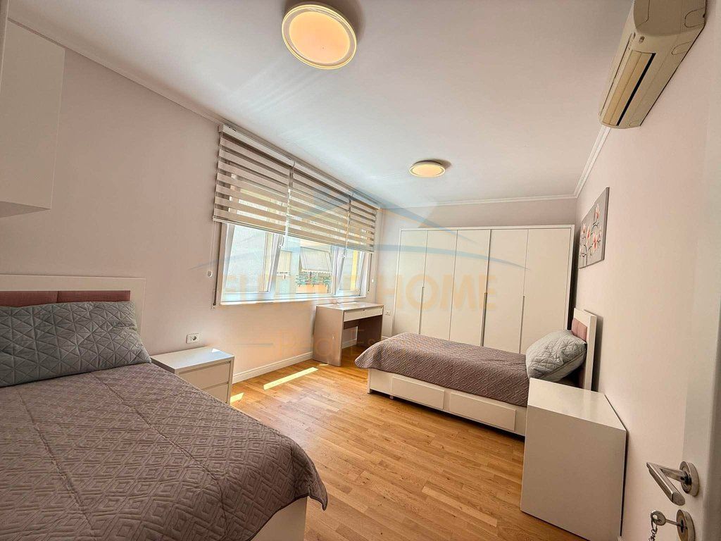 Shitet, Apartament 3+1+2 + Post Parkimi, Rruga Eduard Mano, Kopshti Zoologjik