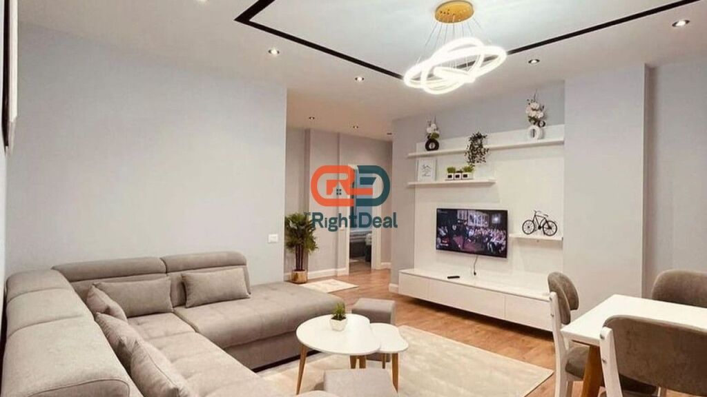 Ne Rr. Frosina Plaku, Jepet Me Qira Super Apartament 2+1, Prane Kompleksit Kontakt !!!