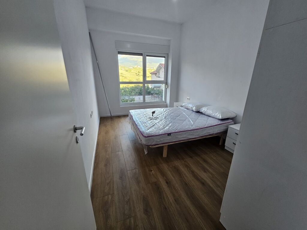 APARTAMENT ME QERA 1+1 ALI DEMI 37.000 LEKE FH-82403