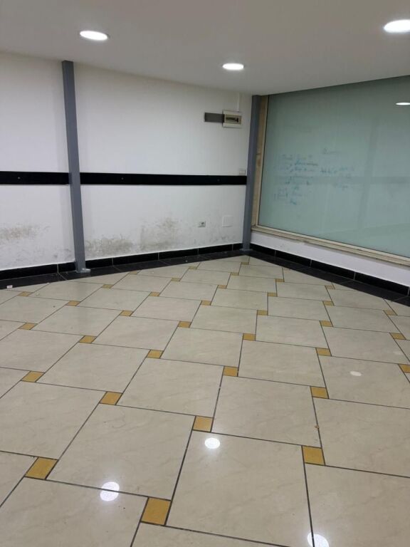 Duplex for rent for business premises on Barrikadave Street 3 minutes from the center