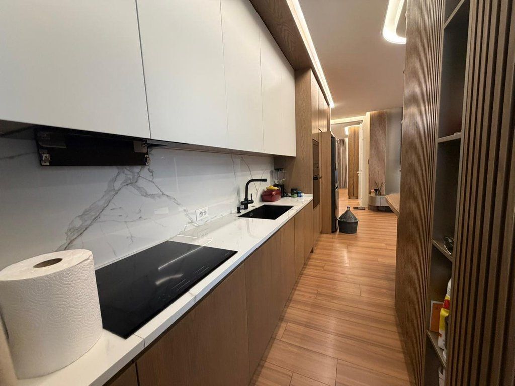 Shitet, Apartament 2+1+2, Rruga e Kavajes, Tiranë