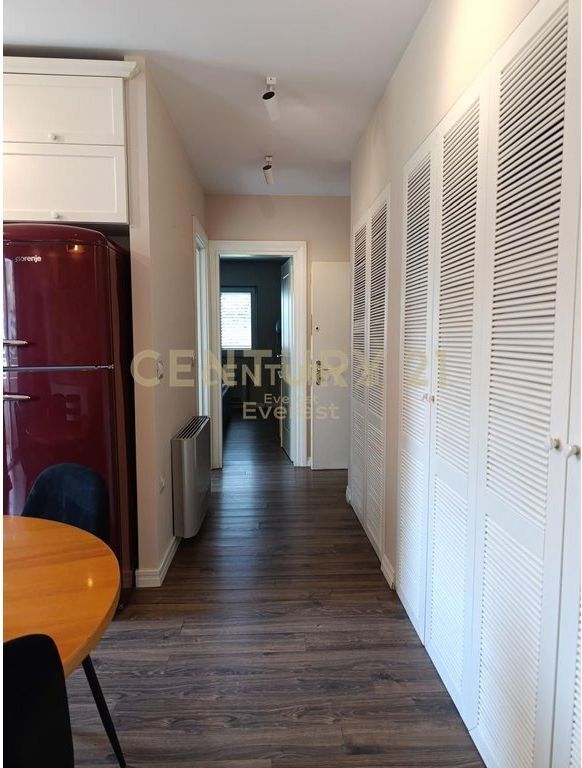 RRUGA FORTUZI, APARTAMENT 1+1 PER QIRA