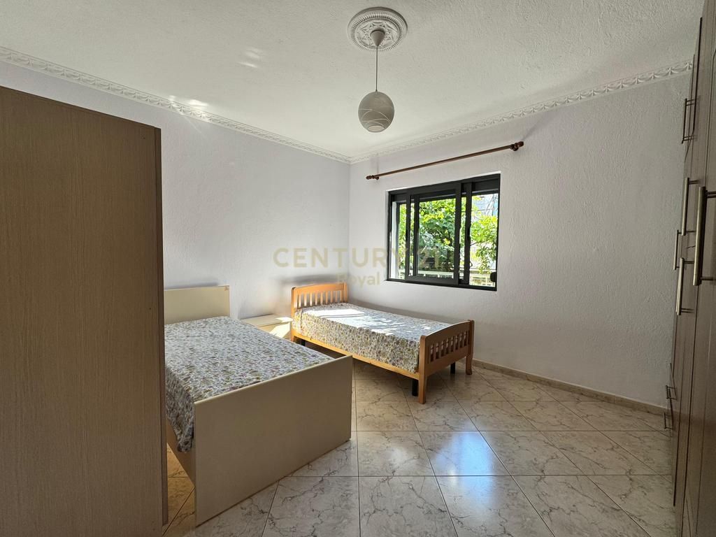 Apartament 2+1 në katin e parë teknik të një vile me qira pranë Frigoriferit