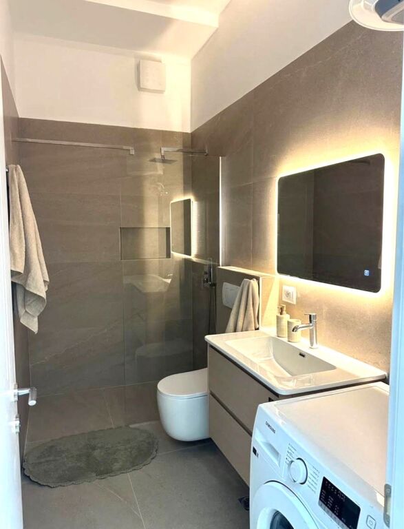 🏡 Jepet me Qira Apartament 1+1 ne Xhamllik, 500 mije leke