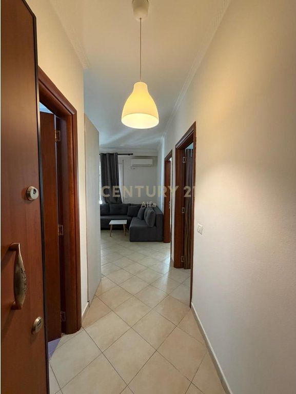 Affittasi appartamento 2+1 presso Kodra e Diellit