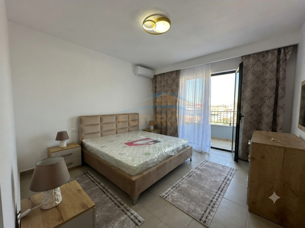 Shitet, Apartament 2+1, Kamëz