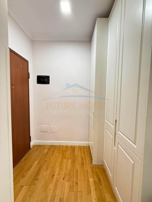 Shitet, Apartament 3+1+2 + Post Parkimi, Rruga Eduard Mano, Kopshti Zoologjik