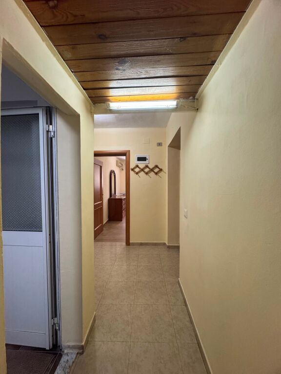 Jepet me Qira Apartament 1+1 – Mozaiku i Tiranës