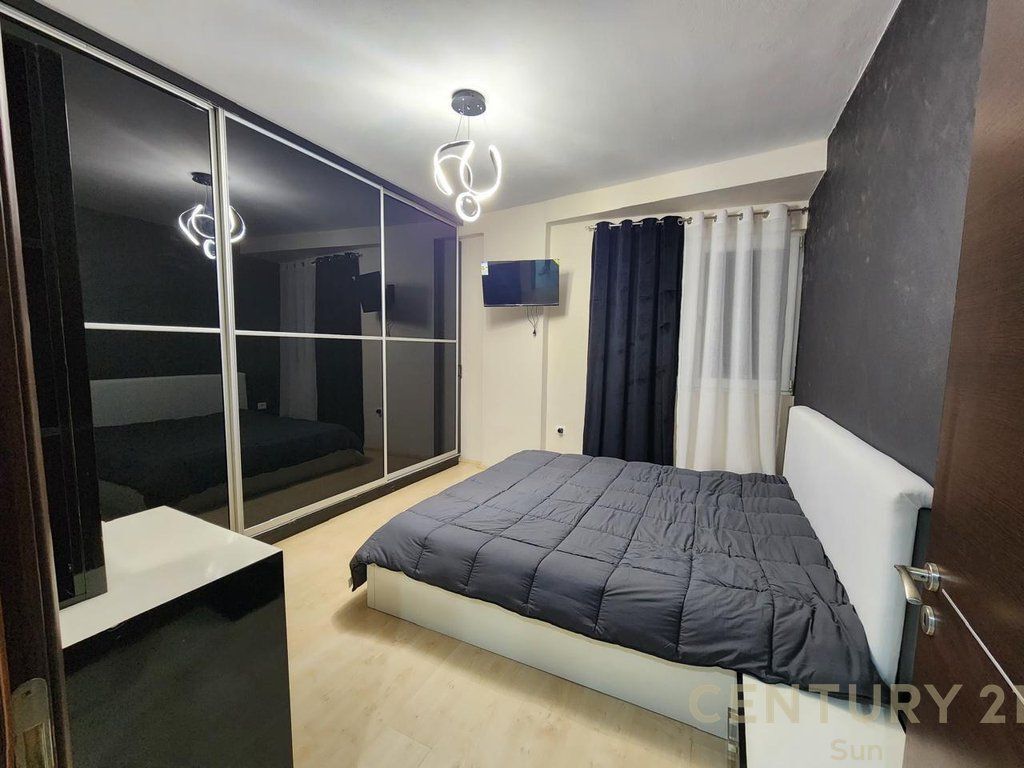 Jepet me qira apartament 2+1 në rezidencën Kodra e Diellit