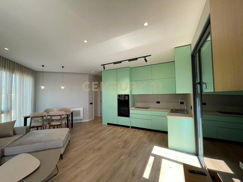 Jepet me Qira Apartament 2+1 te Liqeni i Thate! 1300 € / Muaj