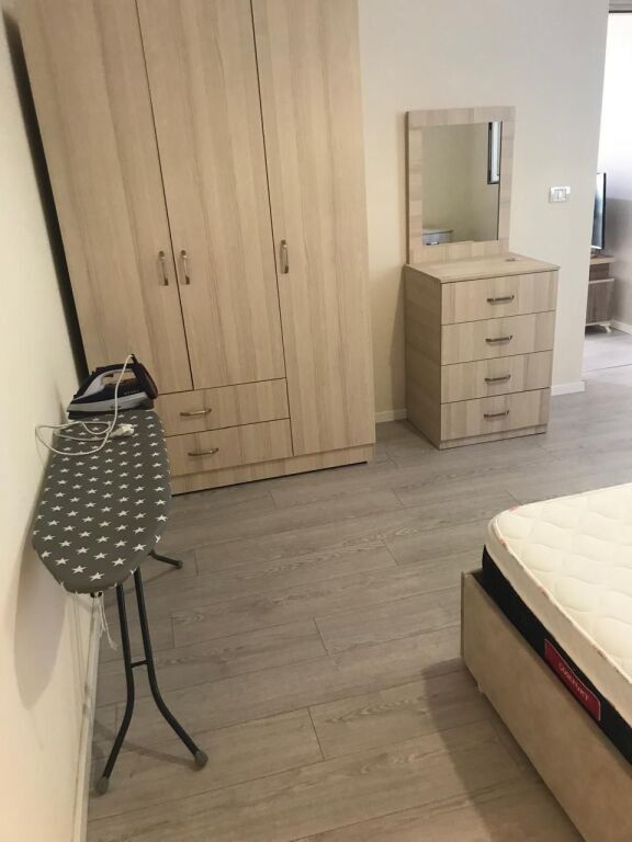 Apartament 1+1 me qira – Ish Tregu Elektrik !
