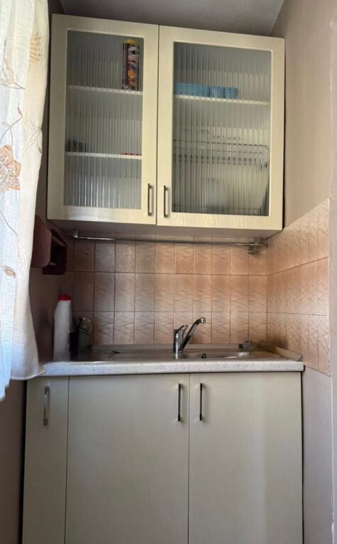 Super appartamento 1+1 in affitto via Elbasanit
