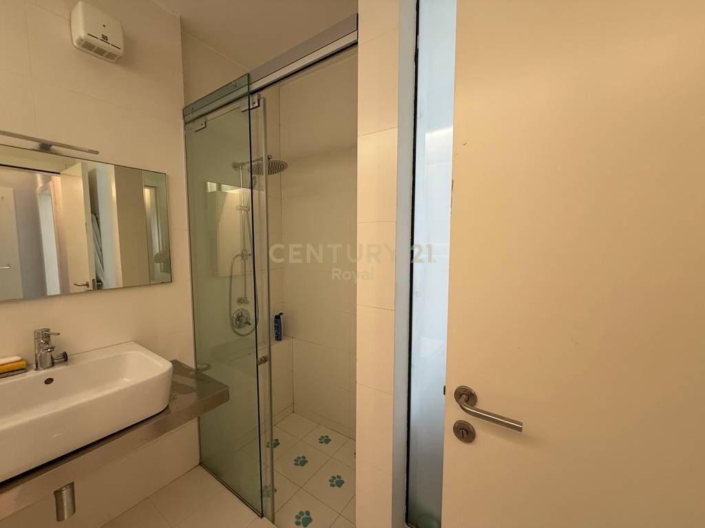 JEPET ME QIRA APARTAMENT 1+1 TE KOMPLEKSI HALILI