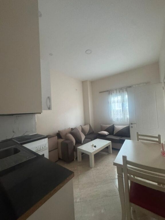Appartamento in affitto 1+1- 📍Yzberisht, vicino a NELA 6- 300 mila lek