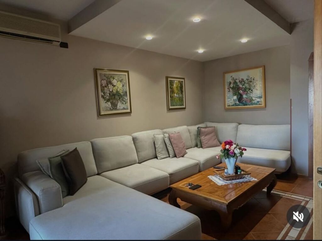 Apartament 2+1 në qendër Tiranë