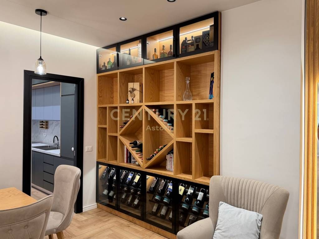 Appartamento 2+1 in Affitto – Viale Migjeni, Yzberish