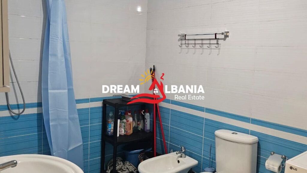 Jepet Apartament 2+1 me qera Tek Qendra Concorde, 5 Maj (ID 42215616 )